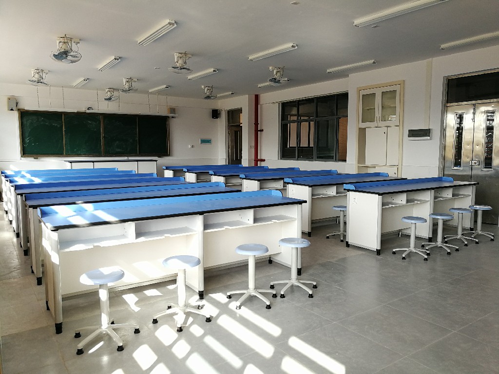 珠海市第五中學(xué)-生物實驗室