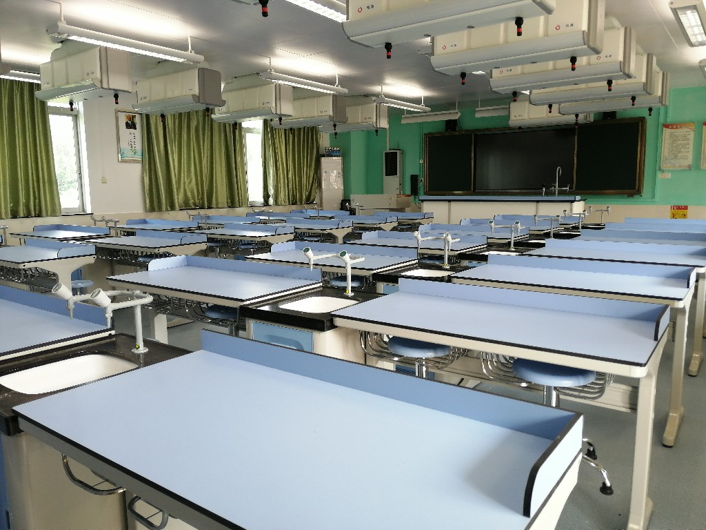 廣州大學(xué)附屬中學(xué)（大學(xué)城校區）-生物實驗室