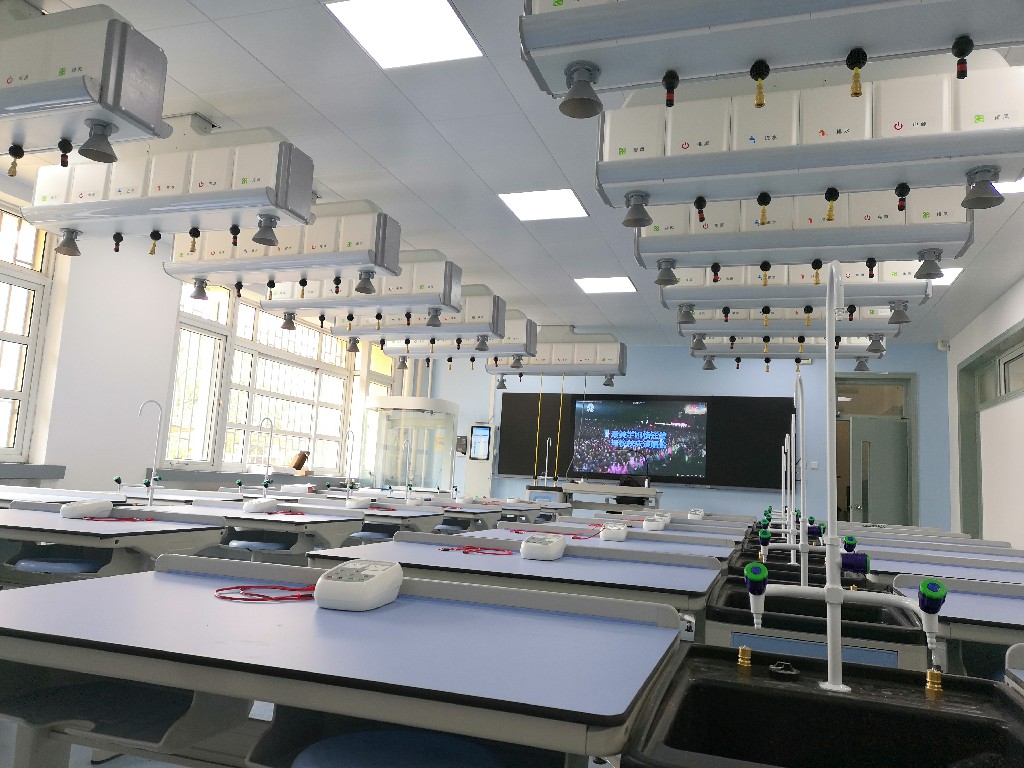 天津四十五中學(xué)-化學(xué)1實驗室